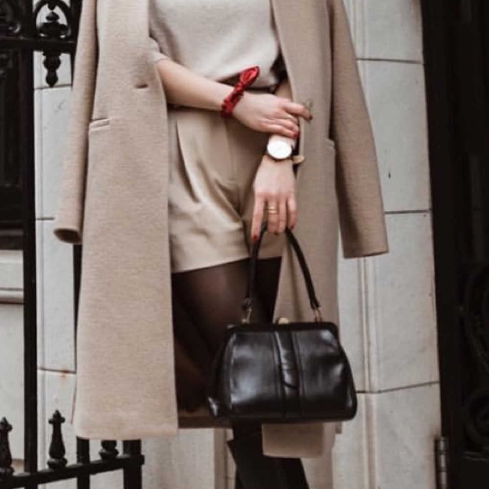 Vintage black leather bag